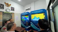 Pelabuhan Sampit menggunakan teknologi AIS dan CCTV untuk mengawasi pergerakan kapal. (Liputan6.com/Achmad Sudarno)
