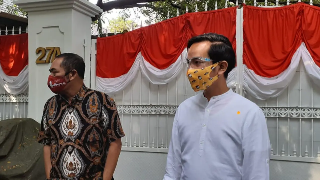 Bakal calon wali kota Solo Gibran Rakabuming Raka mendatangi kediaman Ketua Umum PDI Perjuangan Megawati Soekarnoputri di Jalan Teuku Umar, Jakarta Pusat, Rabu (5/8/2020).