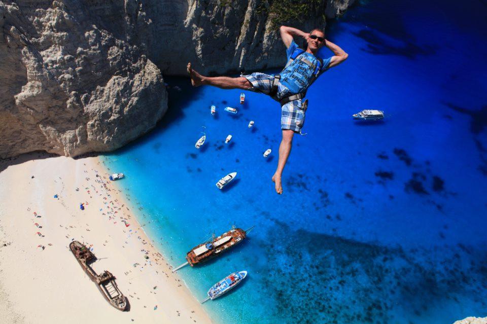 Pantai Navagio. Source: http://www.travelzakynthos.com