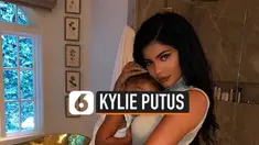Hubungan Kylie Jenner dan Travis Scott dikabarkan berakhir. Kabar ini terungkap saat Kylie terlihat sendiri menghadiri pernikahan Justin Bieber dan Hailey.