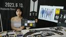 <p>Prangko BTS sebagai bentuk peringatan ulang tahun yang ke-10 habis terjual. Prapenjualan online prangko tersebut kini hanya dalam hitungan tiga jam sudah habis dibeli oleh para penggemar. (AP Photo/Ahn Young-joon)</p>