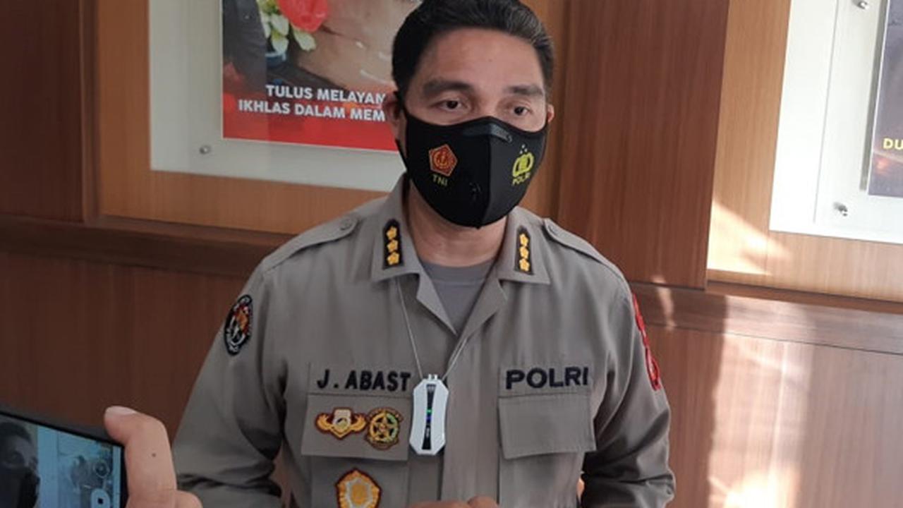 Kabid Humas Polda Sulut Kombes Pol Jules Abraham Abast.