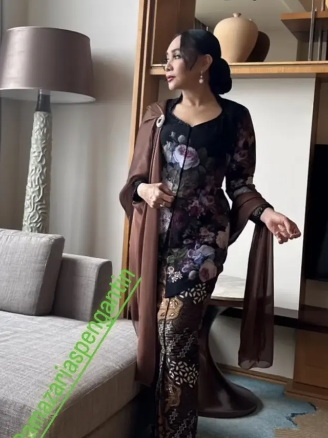 Dewi Gita saat hadir Nino RAN dan Dhabitannisa Auni. [@dewigita01]