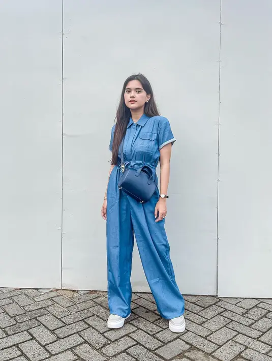 Melalui laman Instagramnya, Audi Marissa memperlihatkan potret penampilannya setelah turun 18 kg dengan OOTD yang stylish dan kekinian. (Instagram/audimarissa).