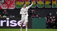 Hugo Ekitike masuk radar Manchester United (AFP)
