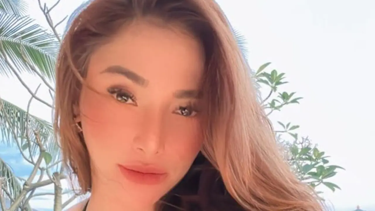 Amel Alvi (https://www.instagram.com/p/C1F6lecyFSM/)