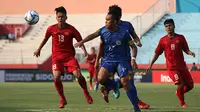 Vietnam U-19 menang 5-0 (1-0) atas Timnas Filipina U-16 dalam lanjutan Grup A Piala AFF U-19 2018 di Stadion Gelora Delta, Sidoarjo, Selasa sore (3/7/2018).. (Bola.com/Aditya Wany)