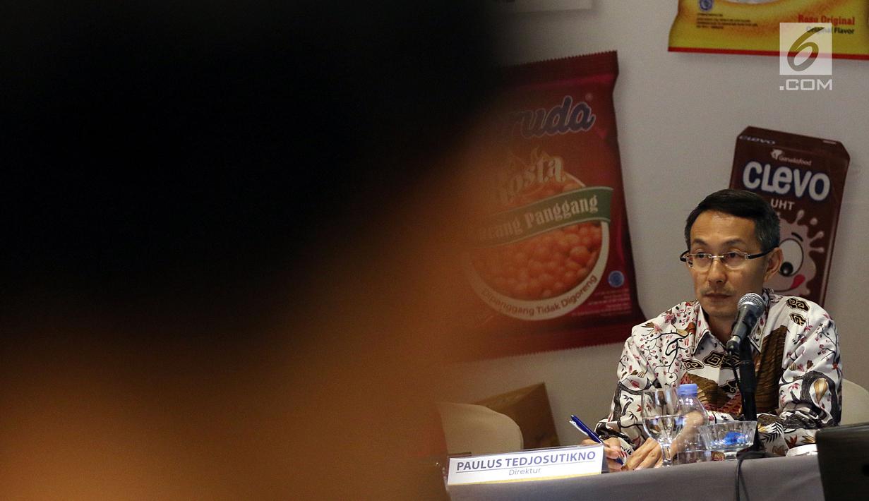 Direktur Garudafood, Paulus Tedjosutikno memberikan keterangan seusai RUPST sekaligus RUPSLB di Jakarta, Selasa (30/4/2019). Dalam RUPSLB para pemegang saham juga menyetujui adanya penambahan 2 orang komisaris untuk meningkatkan fungsi pengawasan Dewan Komisaris. (Liputan6.com/Johan Tallo)