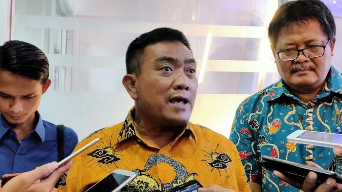 Walikota Cirebon Nashurudin Azis menyebutkan isu penutupan pasar tradisional akibat covid-19 di Kota Cirebon adalah hoaks. Foto (Liputan6.com / Panji Prayitno)