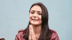 Salah satu yang harus ada saat berbuka puasa bagi Amanda Rawlez adalah kolak. Begitu juga saat di lokasi syuting, ia akan meminta kru untuk menyiapkan kolak untuk berbuka puasa. (Nurwahyunan/Bintang.com)