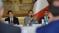 Menteri Pertahanan sekaligus presiden terpilih 2024-2029, Prabowo Subianto menghadiri acara pertemuan bersama dengan para pimpinan perusahaan-perusahaan besar yang bernaung di bawah Kadin Paris, Kamis (26/7/2024). (Tim News).