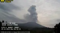 Gunung Marapi mengalami erupsi kembali pada Senin (25/12/2023), pukul 06.26 WIB. (Liputan6.com/ Dok. Magma ESDM)