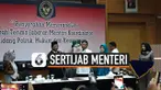 Jenderal (Purn) Wiranto menyampaikan pekerjaan rumah atau PR apa saja yang masih tertinggal di Kementerian Politik Hukum dan Keamanan kepada Mahfud MD.