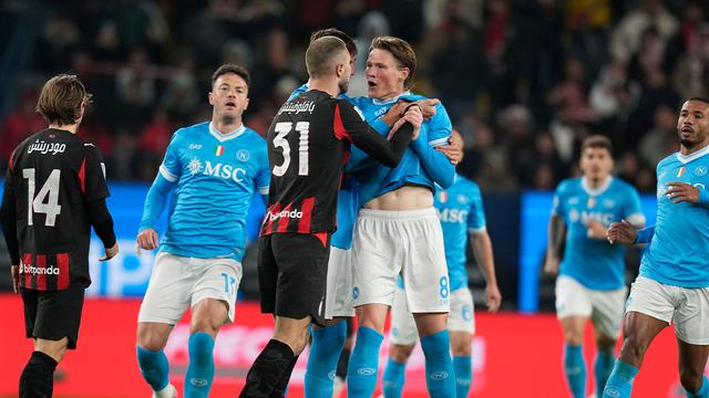 Scott McTominay dan Strahinja Pavlovic