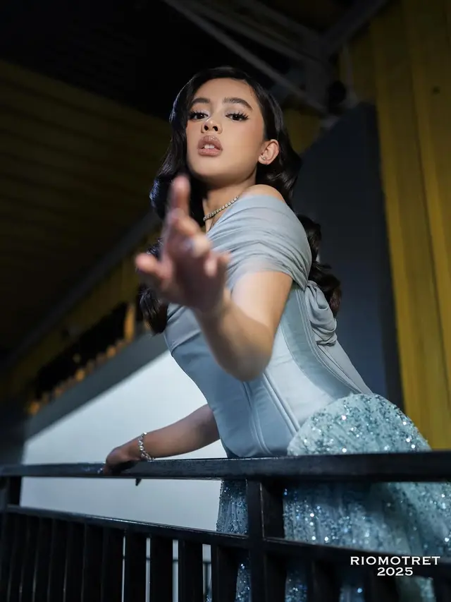 6 Detail Outfit Aqeela Calista di Infotainment Awards 2025, Memukau Bak Princess