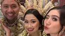 Istri Drajat Djumantara itu tampil cantik dengan makeup soft glam dan updo yang sisakan poni panjang [@febbyrastanty]