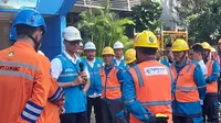 Direktur Utama PT PLN (Persero) Darmawan Prasodjo memastikan pasokan listrik melebihi beban puncak pada periode lebaran 2023. Menurutnya, beban puncak di masa tersebut cenderung mengalami penurunan.