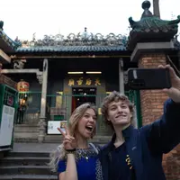 Hong Kong kembali menawarkan cara menikmati suasana malam di Temple Street. (Foto Press Release Hong Kong Tourism Board)