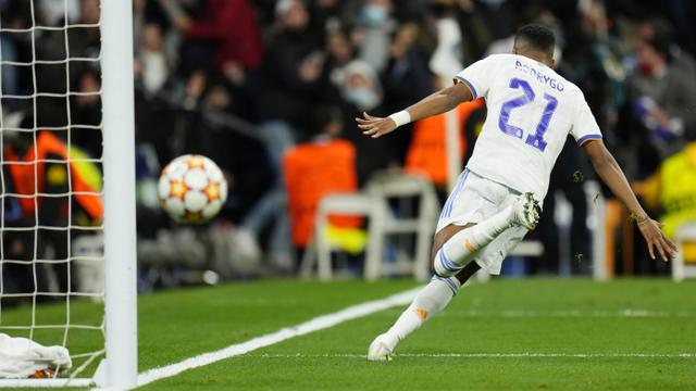 Foto: Karim Benzema Lagi-Lagi Jadi Petaka Bagi Chelsea, Real Madrid Genggam Tiket Semifinal Liga Champions