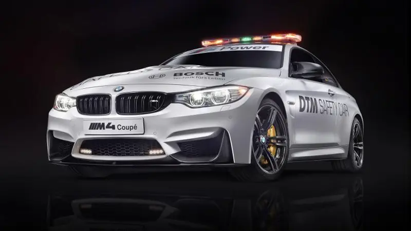 Safety Car DTM Tampil Kian Sporty