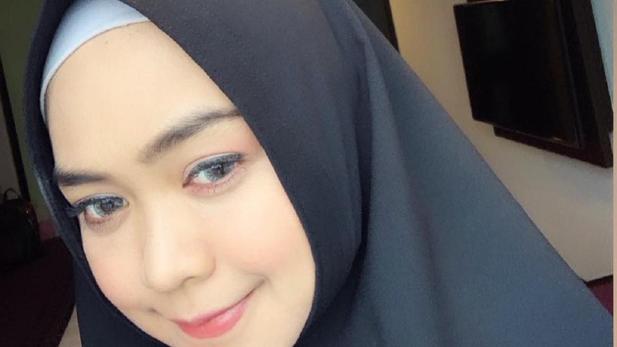 Air Mata Ria Ricis Berlinang Saat Menjenguk ABZ - Lifestyle Liputan6.com