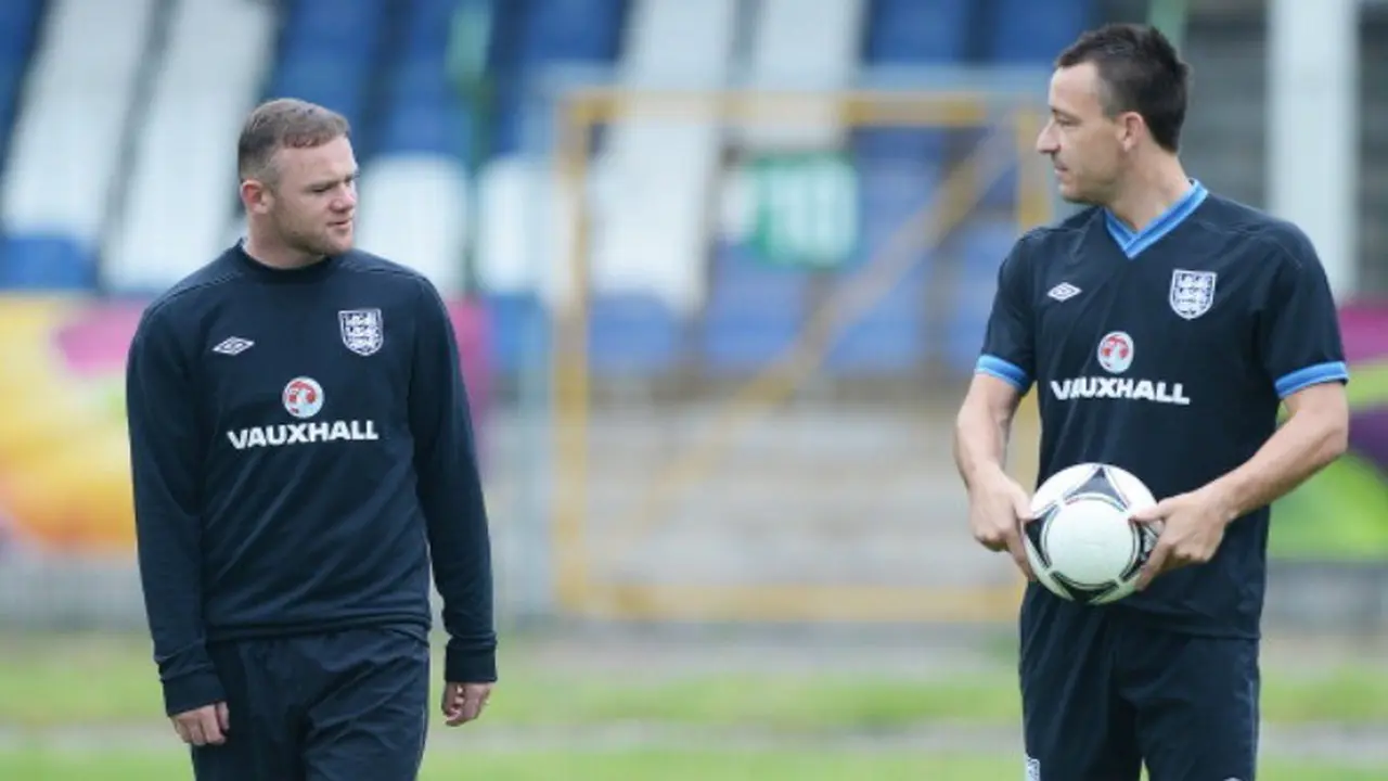 Wayne Rooney dan John Terry