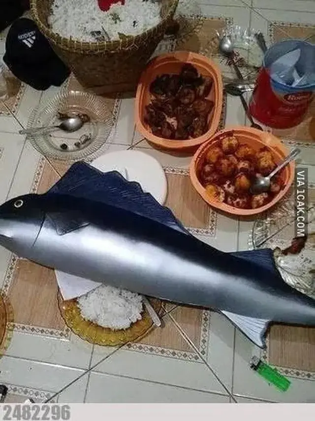 6 Potret Absurd Lauk Makan dari Hewan Buas Versi Mainan Ini Enggak Habis Pikir