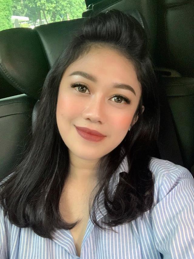 7 Potret Terbaru Oline Mendeng, Pemeran Susi 'OB' yang Kini Bikin Pangling