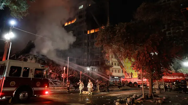 Bangunan Runtuh Akibat Kebakaran di Sao Paulo