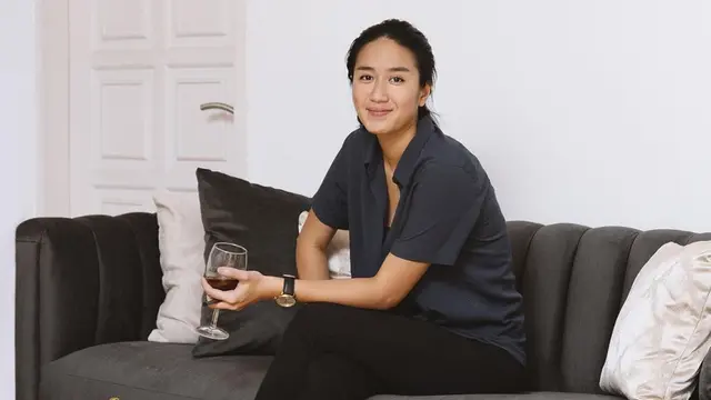 Pesona Chef Renatta Pakai Outfit Serba Hitam, Penuh Kharisma