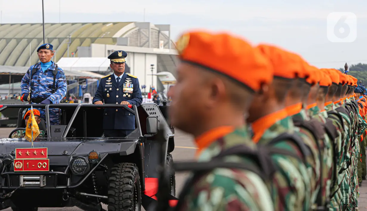 Peringatan HUT TNI AU ke-77 akan melibatkan 89 pesawat tempur dan transport dengan berbagai tipe. (Liputan6.com/Faizal Fanani)