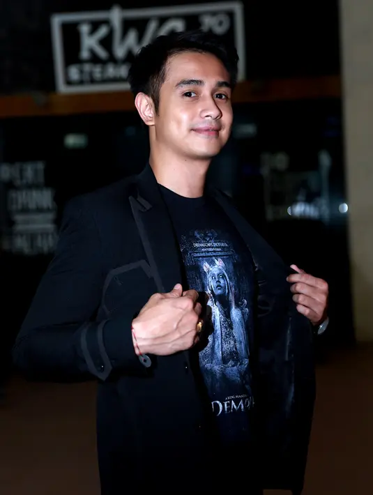 Menjadi pengedar narkoba di film bertema horor terbarunya, "Demona" pria asal Bali ini mengaku hanya belajar malalui YouTube. (Wimbarsana Kewas/Bintang.com)