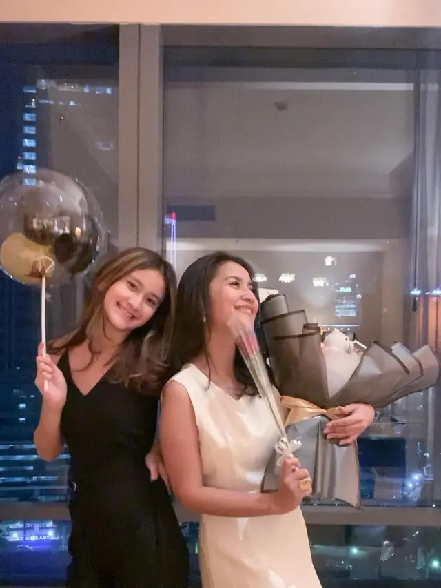 Leya dan Risma (Instagram/neng_risma)