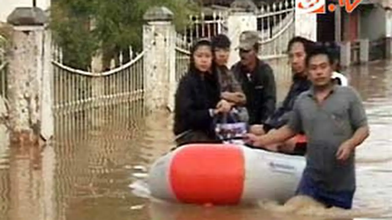 120226cbanjir-bandung.jpg