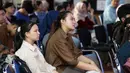 Beberapa narasumber kompeten dihadirkan untuk memberikan informasi relevan dalam ajang yang ditujukan membentuk sumber daya manusia unggul di bidang energi berkelanjutan. Tampak dalam foto, beberapa peserta menyimak paparan pemateri pada ajang Pertamina Hulu Energi “Upstream Force: We Are The Energy” di Gedung PPDT Galeri R FSRD, Universitas Trisakti, Jakarta, Rabu (12/11/2025). (Liputan6.com/Helmi Fithriansyah)