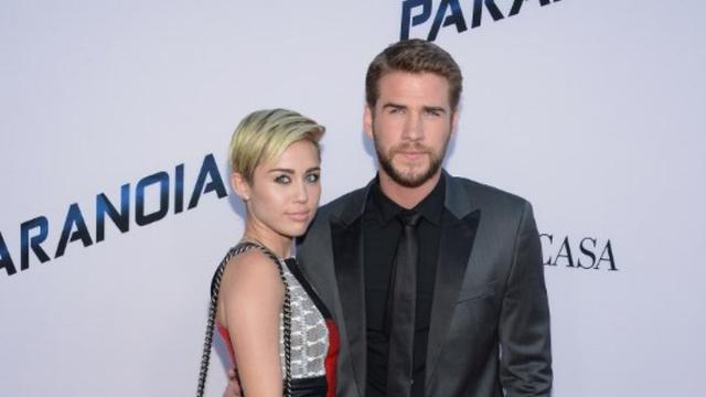 [Bintang] Miley Cyrus - Liam Hemsworth