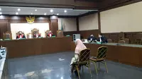 Jaksa Pinangki menjalani persidangan perdana di Pengadilan Negeri Jakarta Pusat. (Liputan6.com/Nanda Perdana Putra)