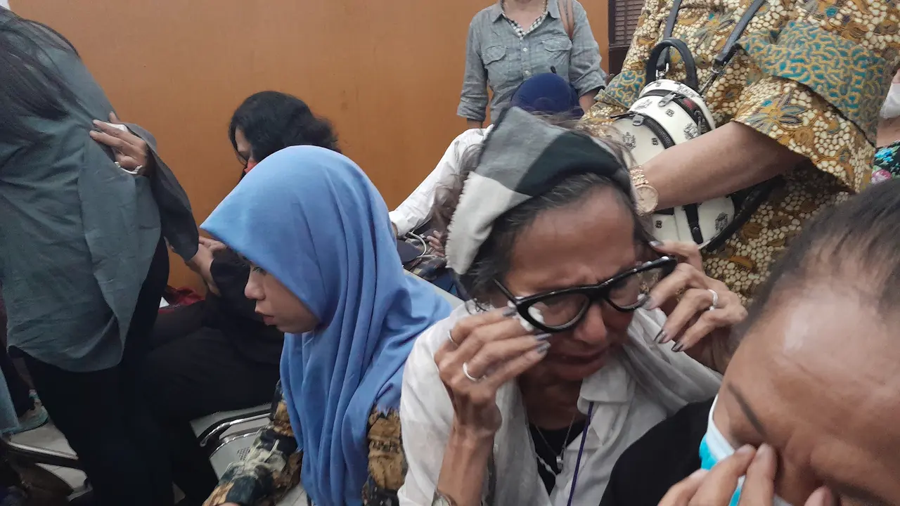 Reaksi pengunjung Sidang Richard Eliezer Pudihang Lumiu atau Bharada E