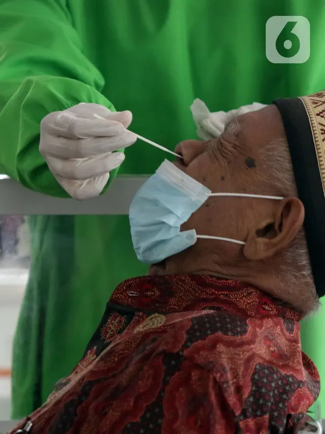 Jelang Libur Imlek, Penumpang KA Jarak Jauh di Stasiun Pasar Senen Alami Peningkatan
