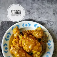Resep ayam ungkep bumbu ketumbar untuk jadi menu sahur. (dok. Cookpad @OmahNunie)