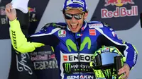 Sukses pada MotoGP Jerez adalah kemenangan perdana pembalap Movistar Yamaha, Valentino Rossi, di musim 2016. (CRISTINA QUICLER / AFP)