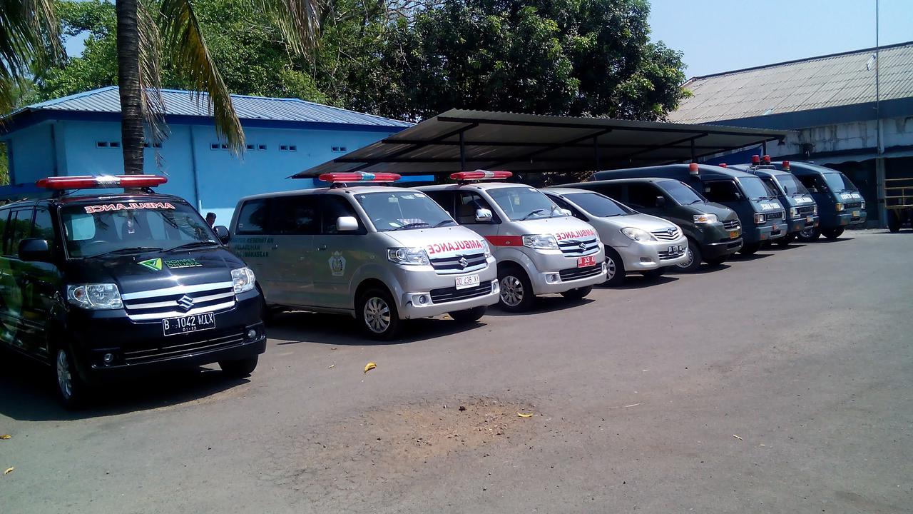 20151006-aviastar-makassar-ambulans