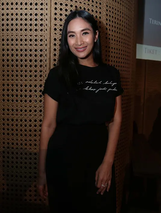 Menurut Happy, yang penting adalah lapangan pekerjaan tersedia dengan baik, sehingga masyarakat bisa memperbaiki kehidupan ekonominya. Sehingga pekerjaan berbahaya seperti itu dapat berkurang. (Deki Prayoga/Bintang.com)