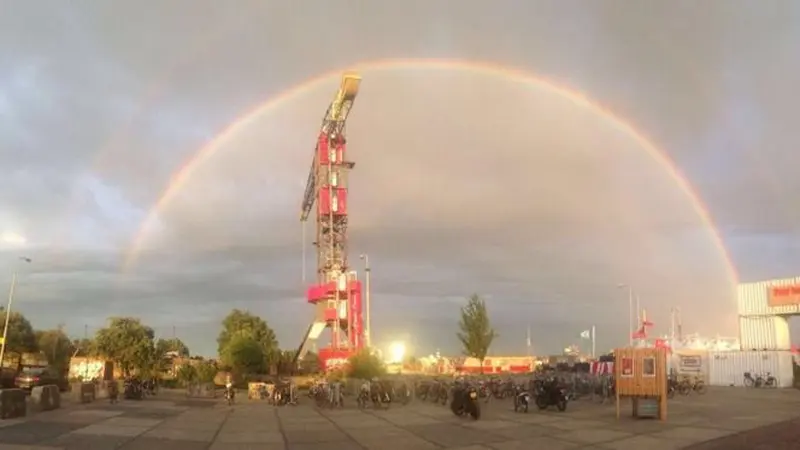 Faralda, Hotel Unik di Atas Kran Bangunan