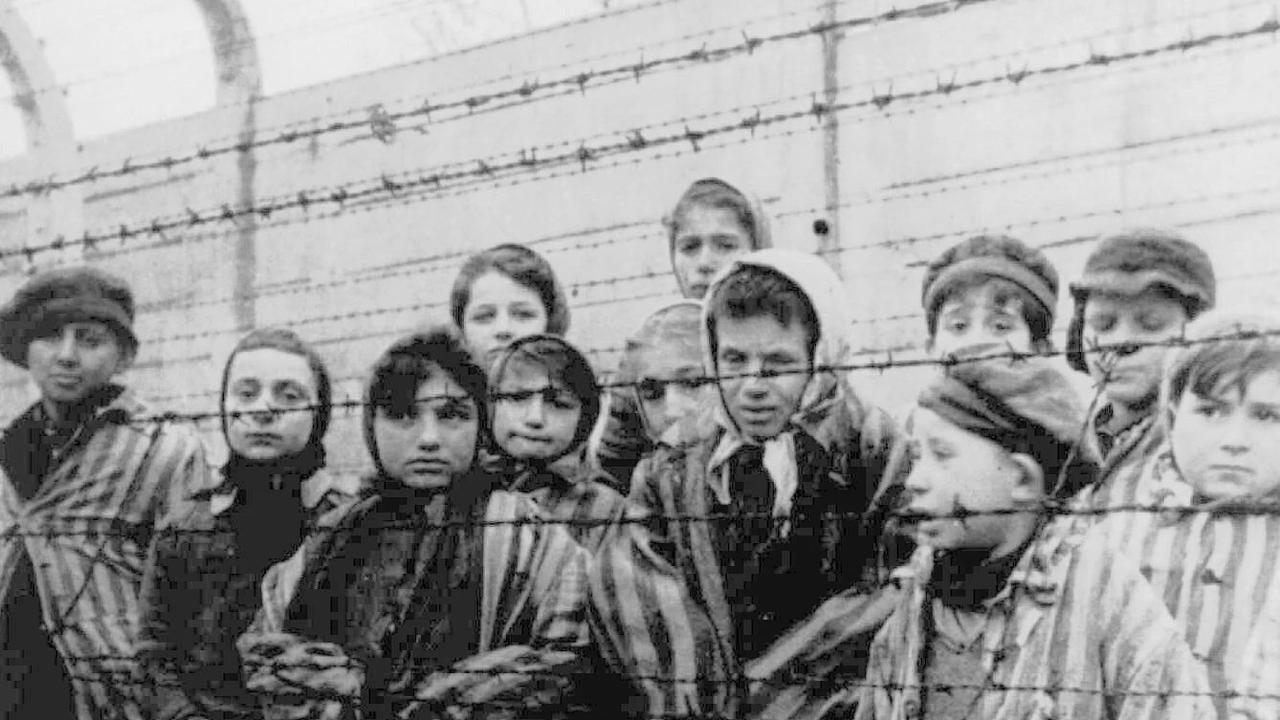 Pembebasan kamp konsentrasi Nazi terbesar di Auschwitz, Polandia barat daya. (AP/File)
