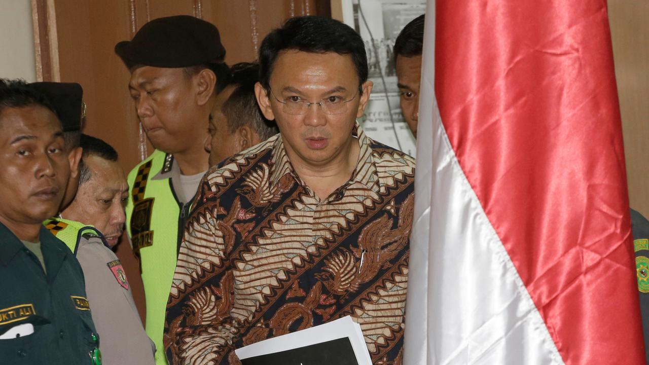 20161213-Ahok Jalani Sidang Perdana-Jakarta
