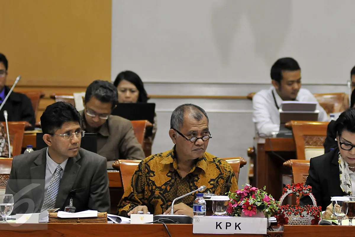 20160127-Sambangi DPR, Pimpinan KPK Gelar Rapat dengan Komisi III-Jakarta