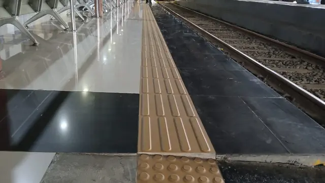 Fasilitas untuk lenyandang disabilitas di sejumlah stasiun  di wilayah Daop 9 Jember (Istimewa)