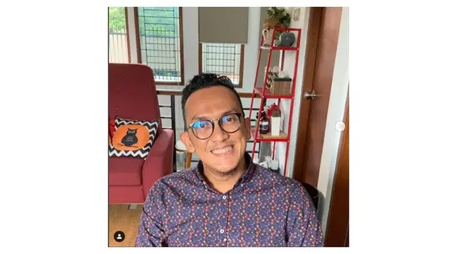 Lama Vakum, Ini 7 Potret Terbaru Steny Agustaf Presenter Mamamia