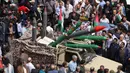 Terhitung sejak 18 Maret 2025, serangan militer Israel sudah menewaskan 1.249 orang dan melukai 3.022 lainnya. Hingga kini, jumlah total korban tewas akibat serangan besar-besaran Israel sejak Oktober 2023 terus bertambah menjadi 50.609 orang dan 115.063 lainnya terluka. (ATTA KENARE/AFP)